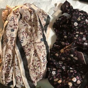 Lot of 2 - NWT LC loop scarves